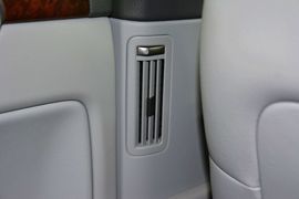 2014款大众辉腾3.0L行政型