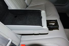 2014款大众辉腾3.0L行政型