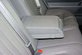 2014款大众辉腾3.0L行政型