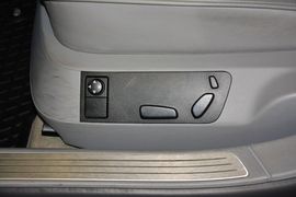 2014款大众辉腾3.0L行政型
