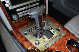 2014款大众辉腾3.0L行政型