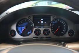 2014款大众辉腾3.0L行政型