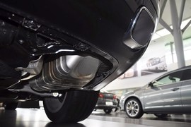 2014款大众辉腾3.0L行政型