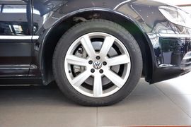 2014款大众辉腾3.0L行政型