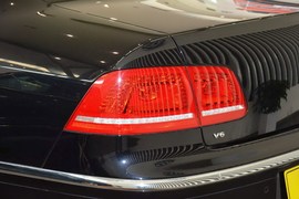 2014款大众辉腾3.0L行政型