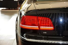 2014款大众辉腾3.0L行政型