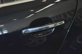 2014款大众辉腾3.0L行政型