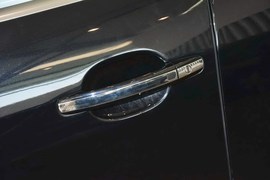 2014款大众辉腾3.0L行政型