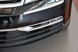 2014款大众辉腾3.0L行政型