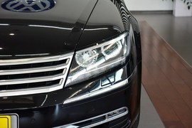 2014款大众辉腾3.0L行政型