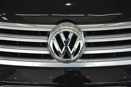 2014款大众辉腾3.0L行政型
