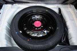 2015款丰田致炫1.5E魅动版AT