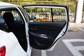 2015款丰田致炫1.5E魅动版AT