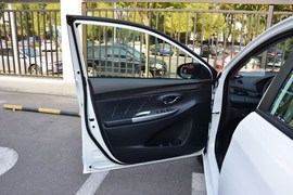 2015款丰田致炫1.5E魅动版AT