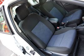 2015款丰田致炫1.5E魅动版AT