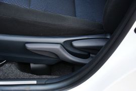 2015款丰田致炫1.5E魅动版AT