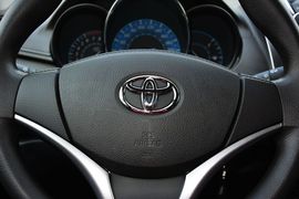 2015款丰田致炫1.5E魅动版AT