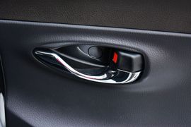 2015款丰田致炫1.5G自动炫动天窗特别版