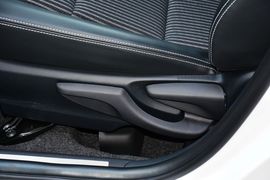 2015款丰田致炫1.5G自动炫动天窗特别版