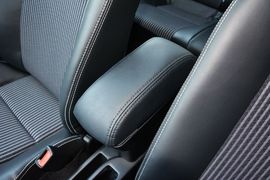 2015款丰田致炫1.5G自动炫动天窗特别版