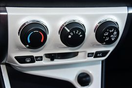 2015款丰田致炫1.5G自动炫动天窗特别版