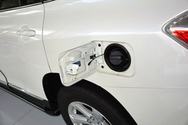 2013款丰田汉兰达2.7L两驱5座紫金版
