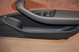 2014款奥迪A8L