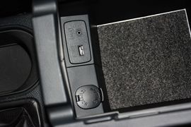 2013款斯巴鲁森林人2.5i自动尊贵版