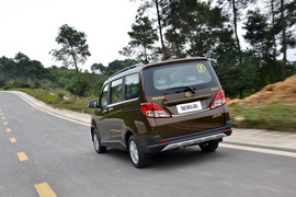 2015款长安金欧诺1.5L豪华型