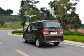 2015款长安金欧诺1.5L豪华型