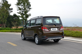 2015款长安金欧诺1.5L豪华型