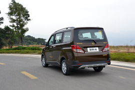 2015款长安金欧诺1.5L豪华型