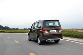 2015款长安金欧诺1.5L豪华型