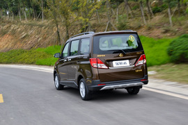 2015款长安金欧诺1.5L豪华型