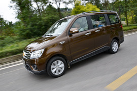 2015款长安金欧诺1.5L豪华型