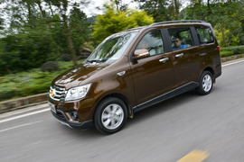 2015款长安金欧诺1.5L豪华型