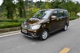 2015款长安金欧诺1.5L豪华型