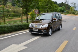 2015款长安金欧诺1.5L豪华型