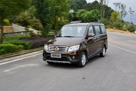 2015款长安金欧诺1.5L豪华型