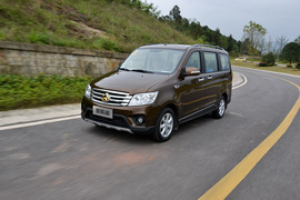 2015款长安金欧诺1.5L豪华型