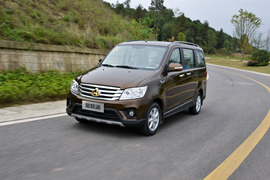 2015款长安金欧诺1.5L豪华型