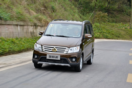 2015款长安金欧诺1.5L豪华型