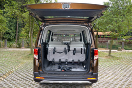 2015款长安金欧诺1.5L豪华型