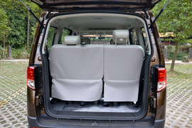 2015款长安金欧诺1.5L豪华型