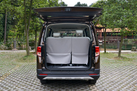 2015款长安金欧诺1.5L豪华型