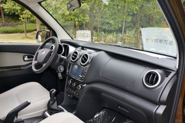 2015款长安金欧诺1.5L豪华型