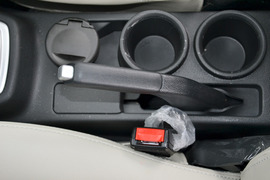 2015款长安金欧诺1.5L豪华型