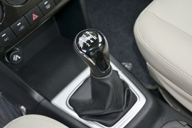 2015款长安金欧诺1.5L豪华型