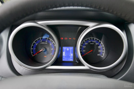 2015款长安金欧诺1.5L豪华型