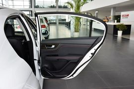 2014款长城C50升级版1.5T手动时尚型